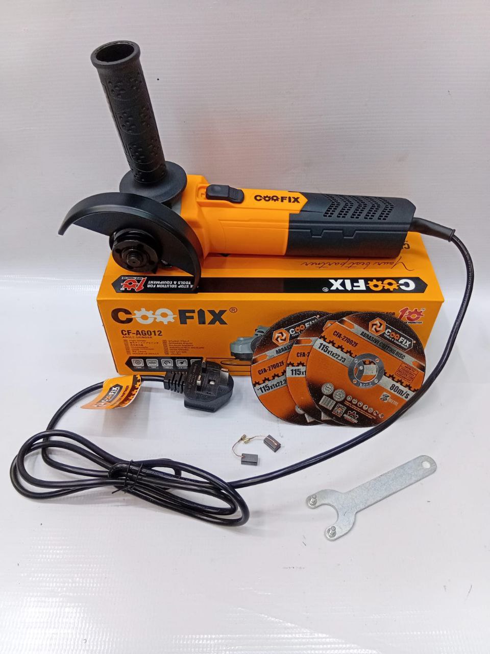 Coofix 4.5-Inch Angle Grinder with 3 Cutting Discs | Kreatives.co.ke Kenya